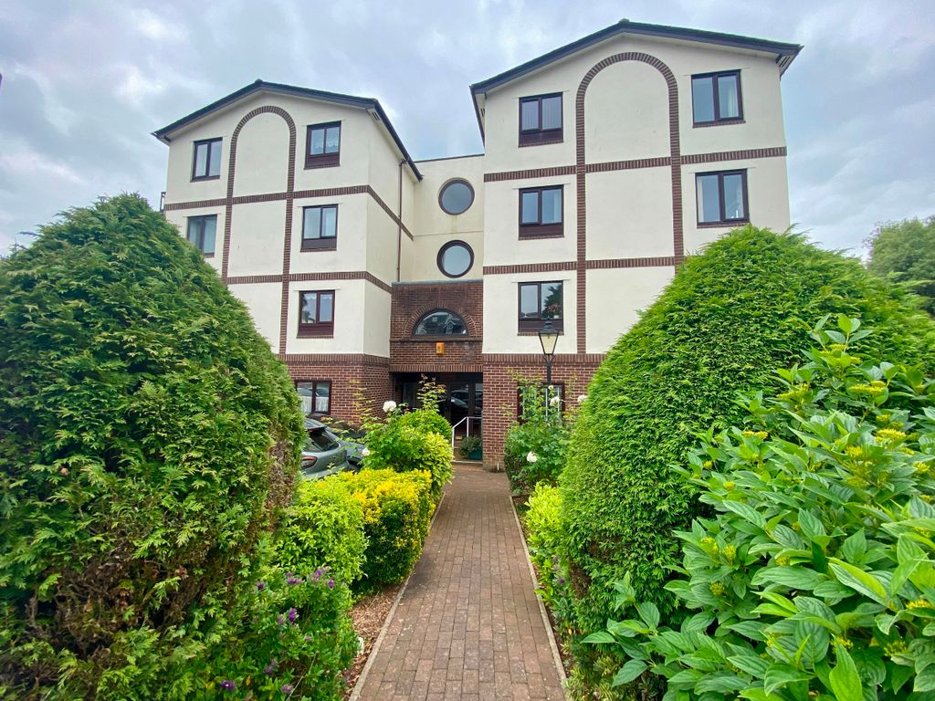 Property photo 1 of 12
