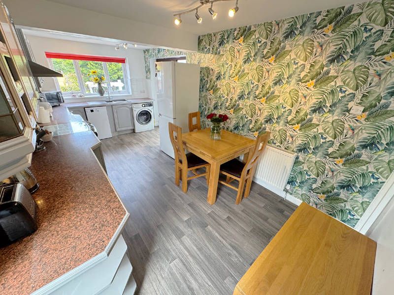 Property photo 3 of 18 Dining Kitchen