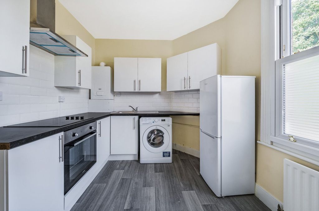 Property photo 2 of 12 Picture No. 06