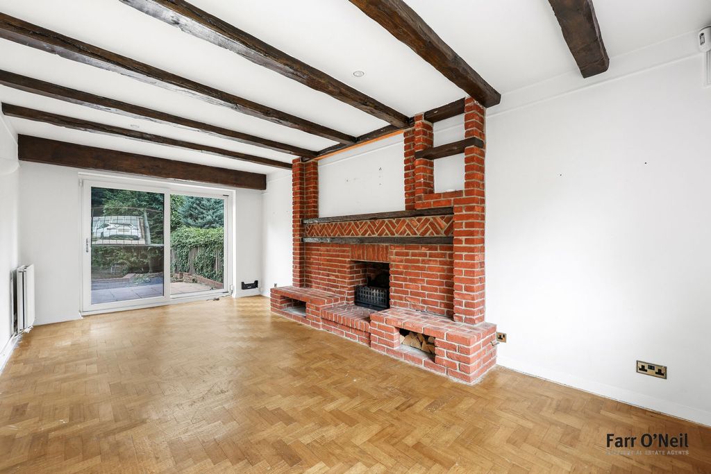 Property photo 2 of 32 Photo 8