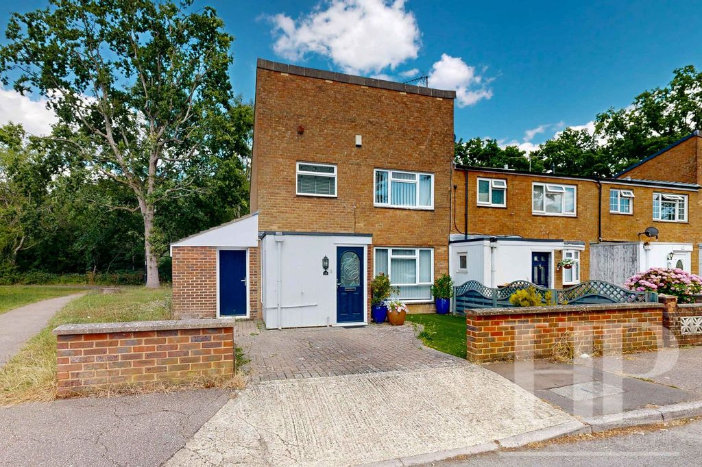 Property photo 1 of 25