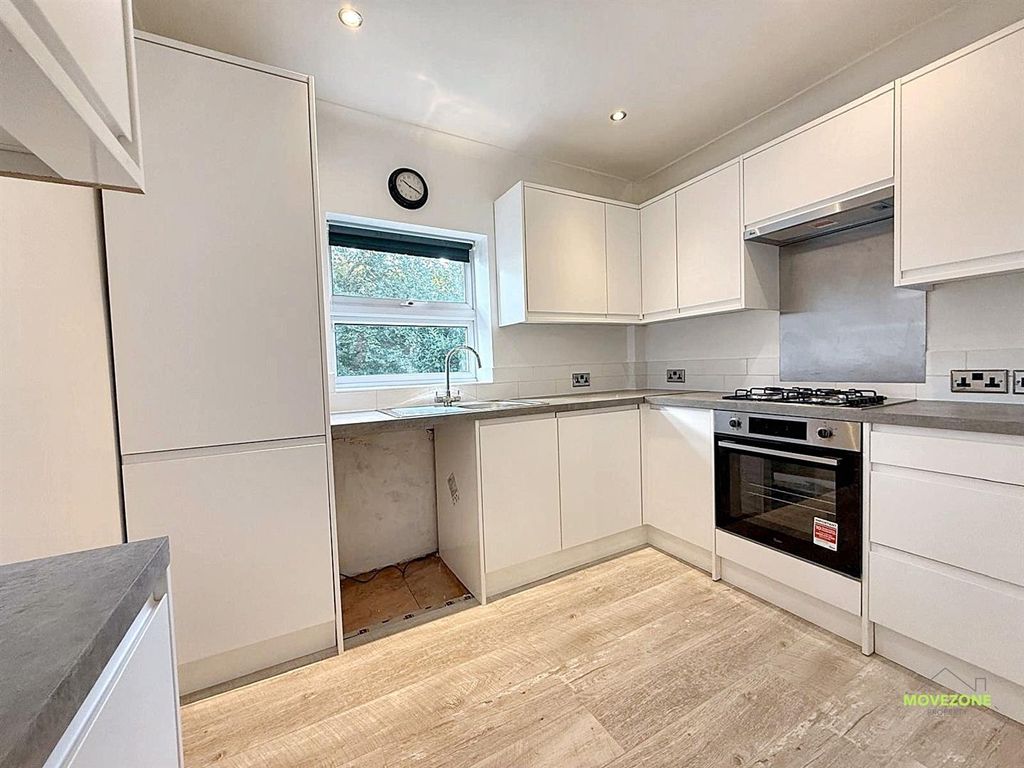 Property photo 2 of 11 70810750-Df30-4548-8528-Be431d7d5A19.Jpg