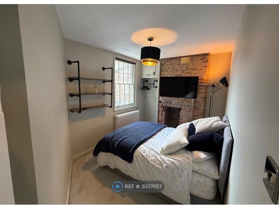 Property photo 2 of 6