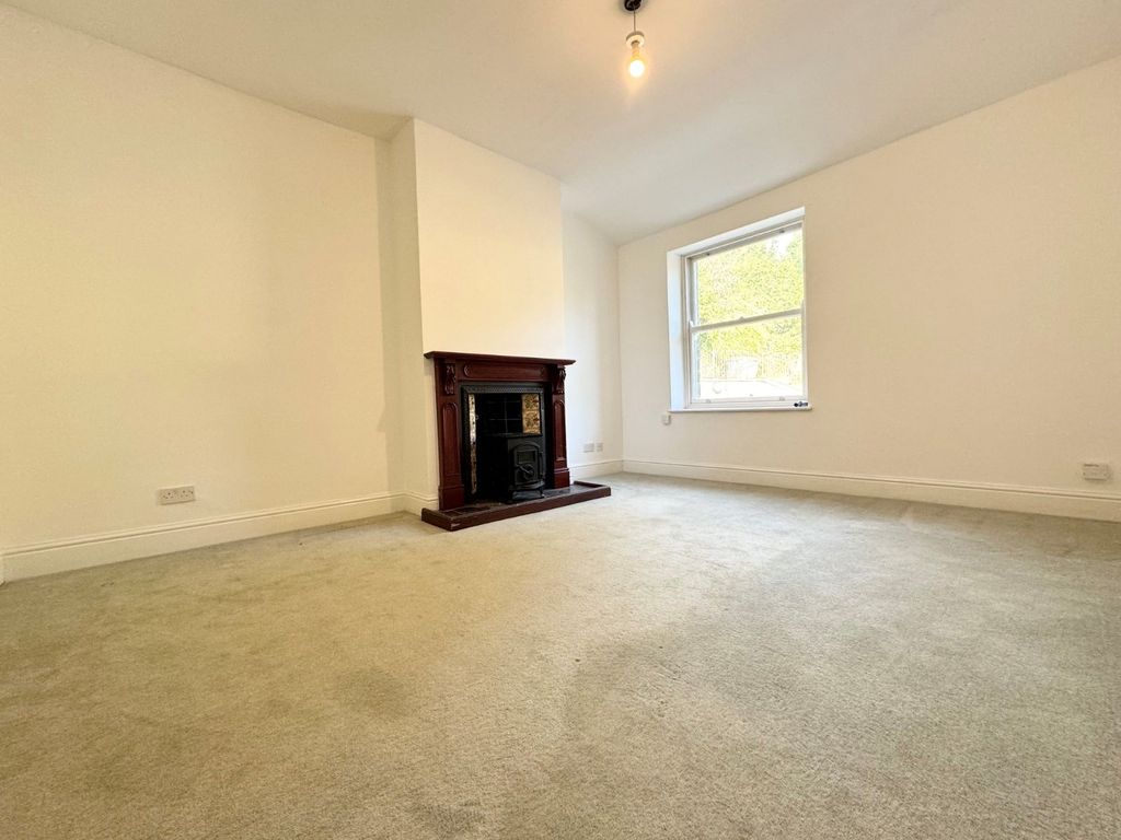 Property photo 2 of 10 Picture No. 02