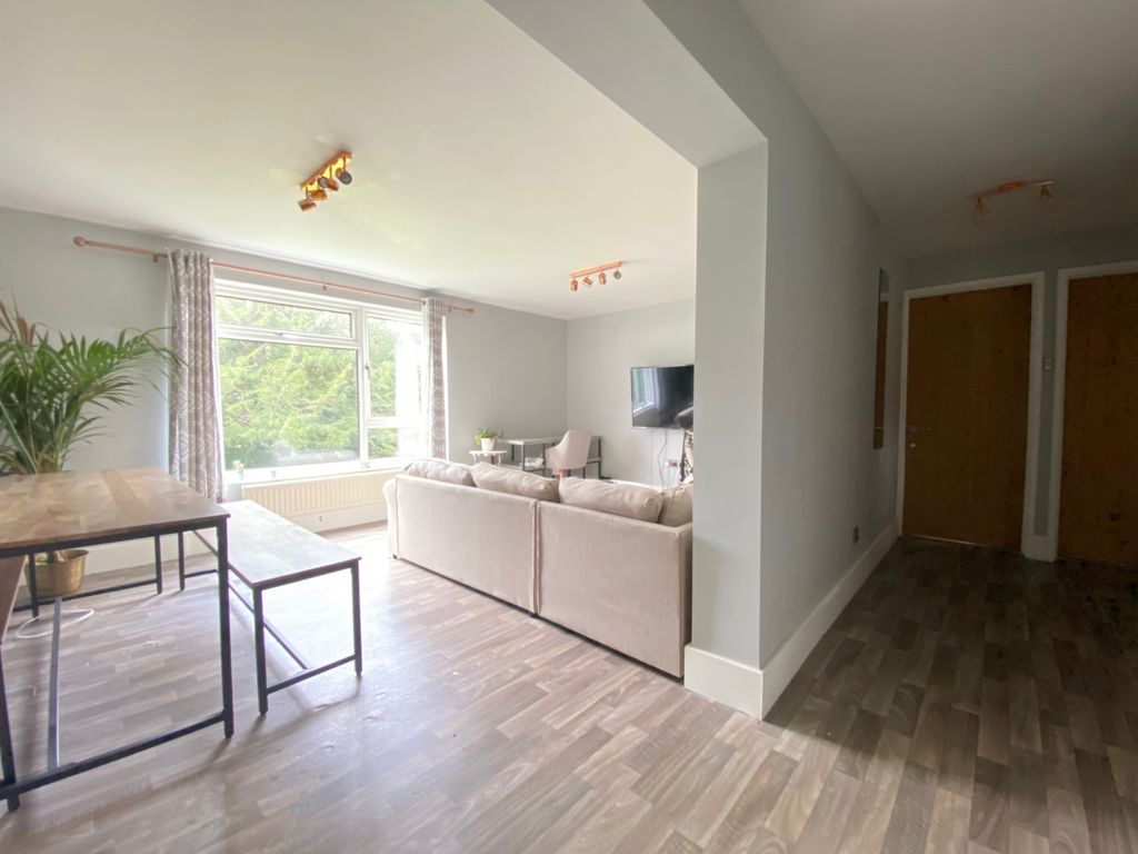 Property photo 2 of 10 Gallery