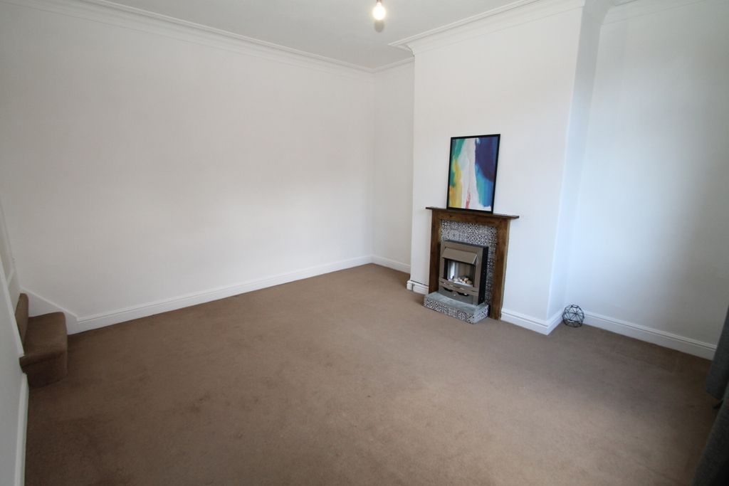 Property photo 2 of 12 Img_7571_12_Original