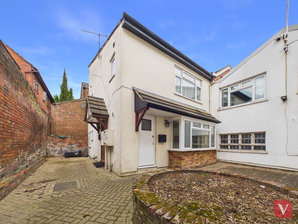 Property photo 1 of 6