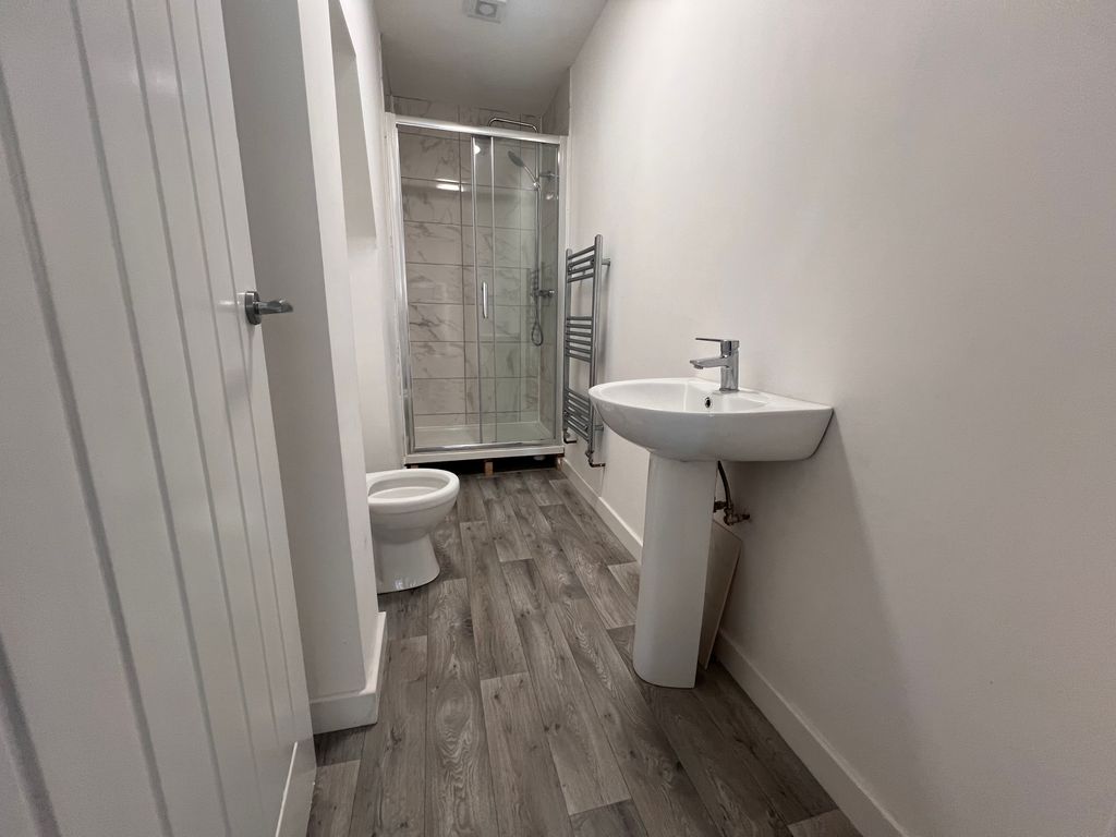 Property photo 2 of 3