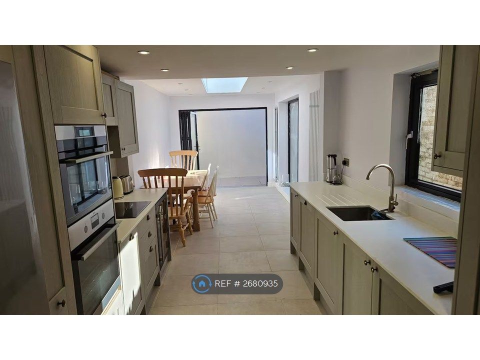 Property photo 1 of 19 Kitchen Area