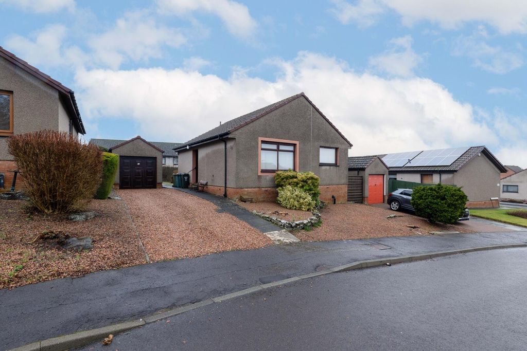 Property photo 1 of 25 Front (Exterior)