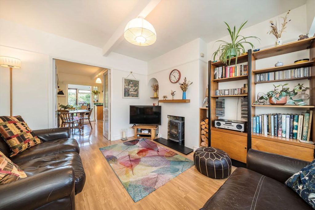 Property photo 2 of 7