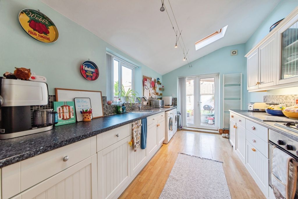 Property photo 2 of 13 Pbox-Img.Jpg