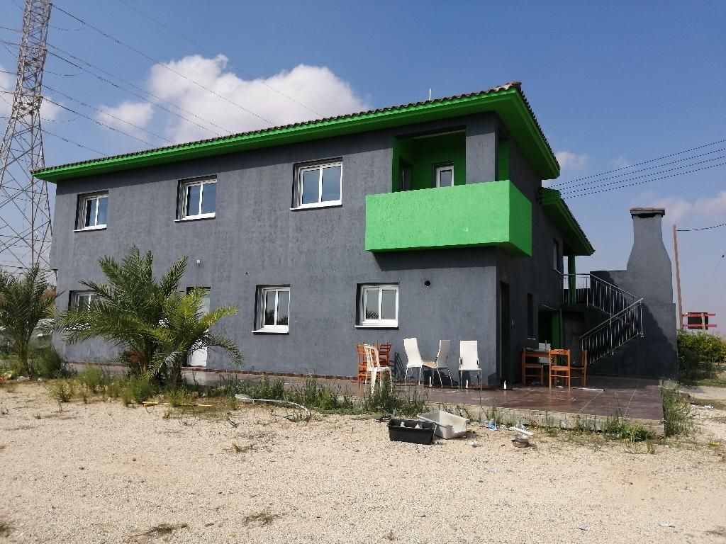 Property photo 2 of 10