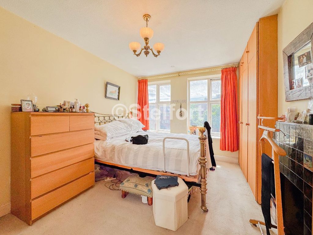 Property photo 3 of 10