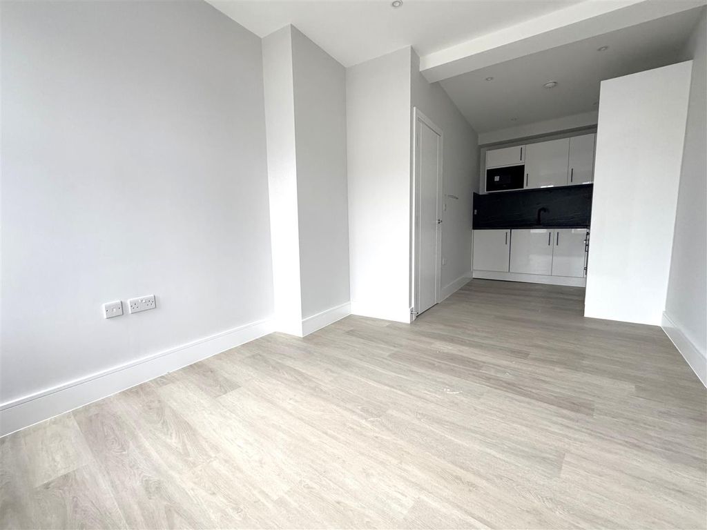 Property photo 1 of 7 Img_0870.Jpg