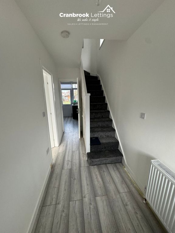 Property photo 2 of 14 E4Ffdf55B9Cadaffdbea29Eee79A63c1 Watermarked