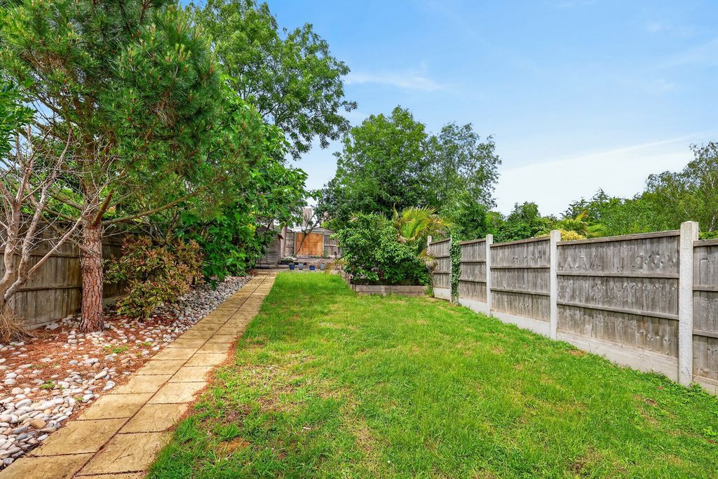 Property photo 2 of 22