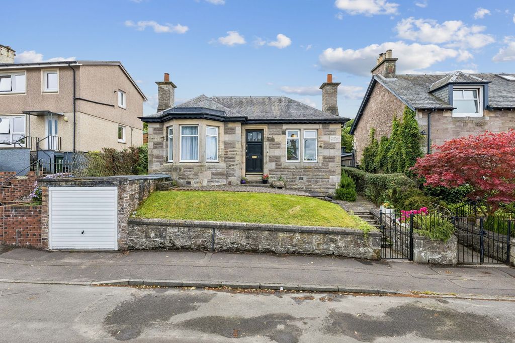 Property photo 1 of 24