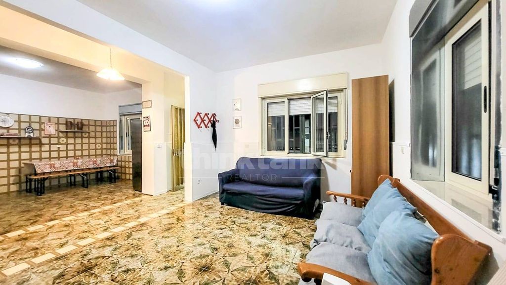 Property photo 1 of 27