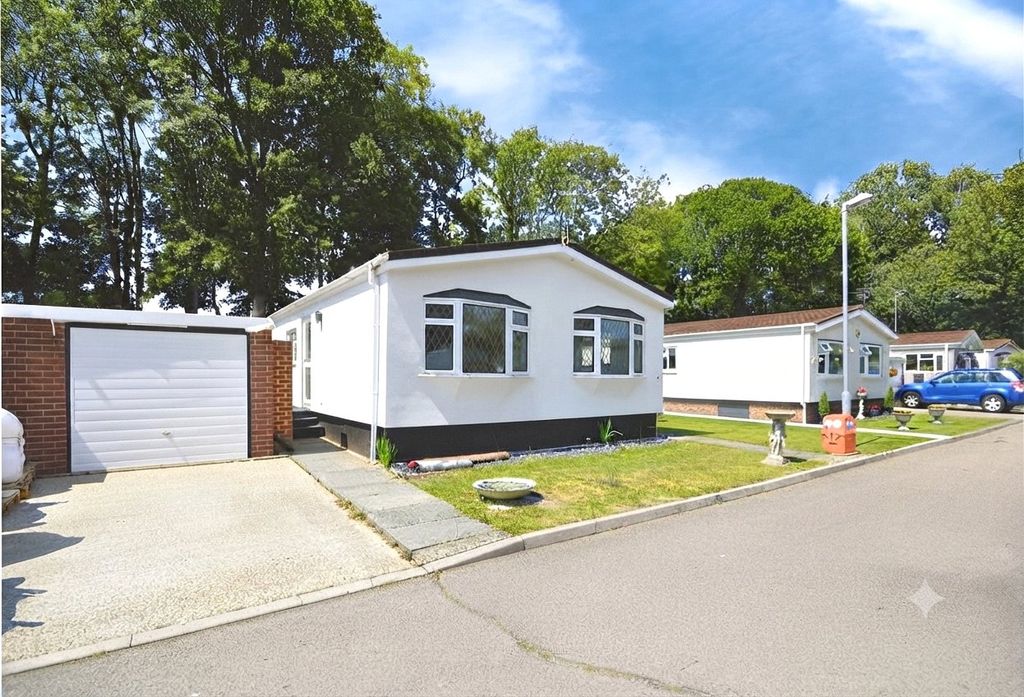 Property photo 1 of 16 Picture No. 22