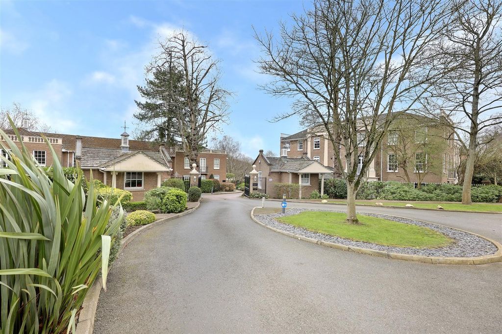 Additional image 24 of 2 bed flat for saleBower Hill, Epping CM16