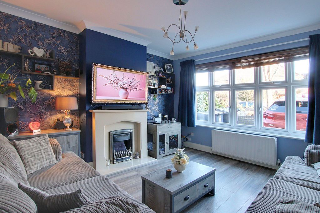 Property photo 2 of 15