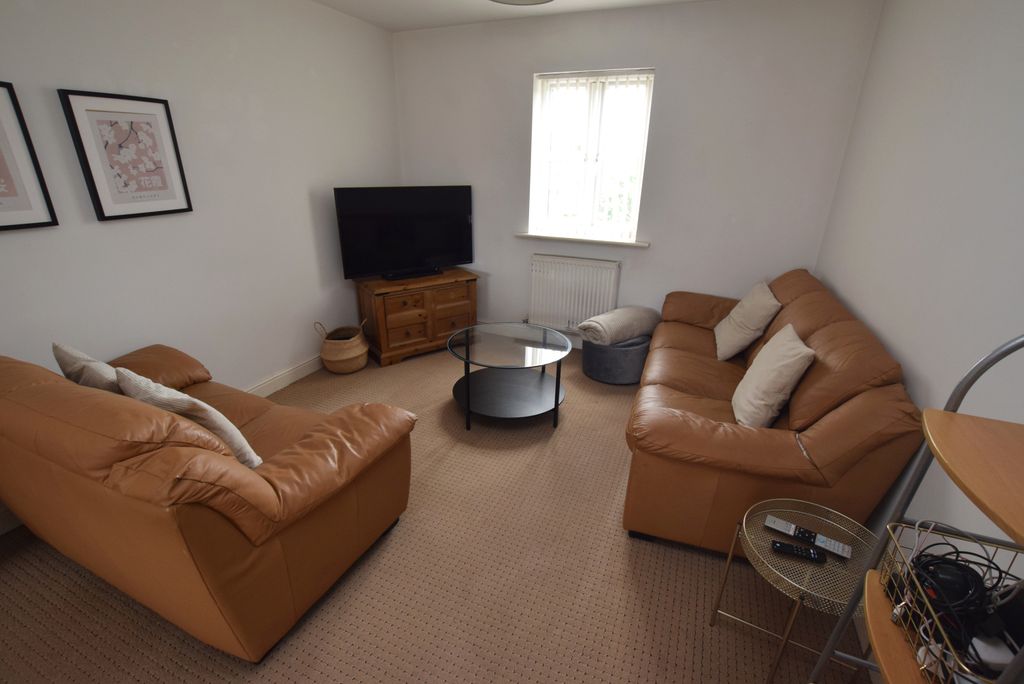 Property photo 2 of 14 Lounge Area