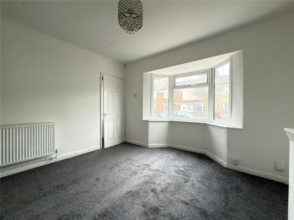 Property photo 3 of 7 Picture No. 02