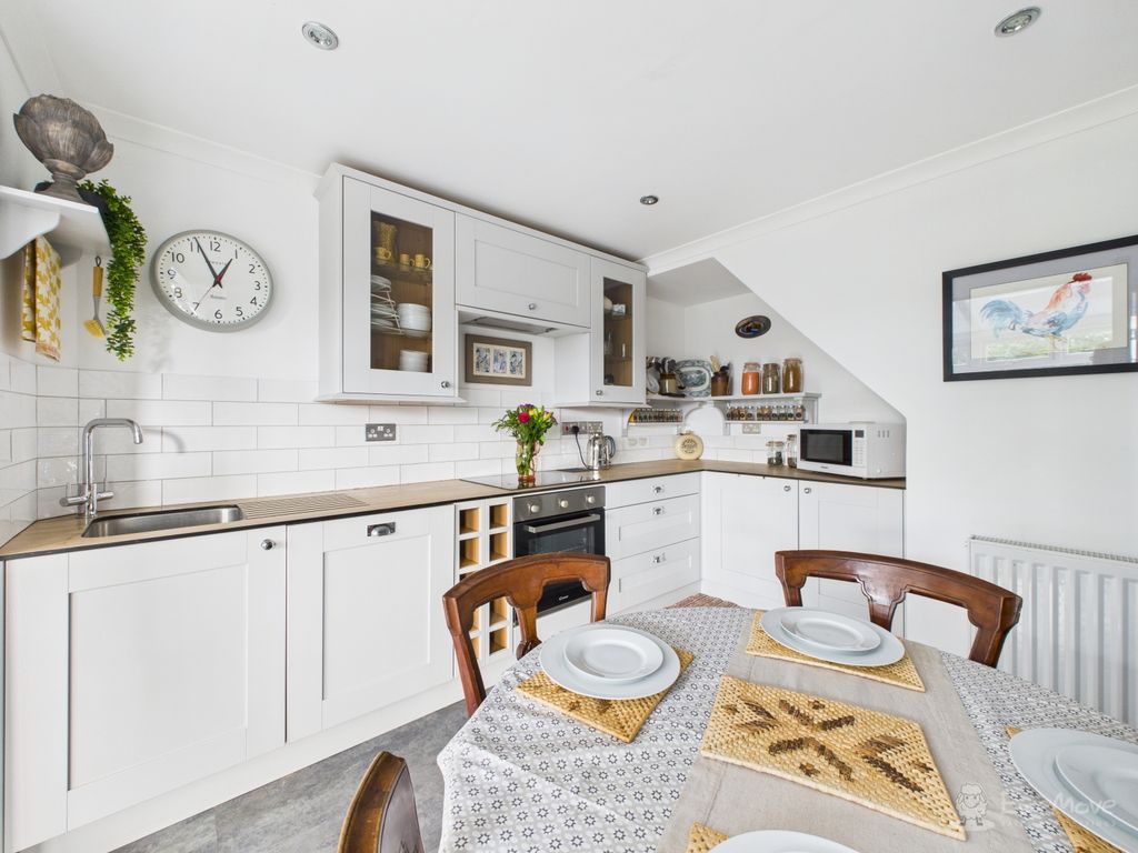 Property photo 2 of 22 Kitchen Diner- Mark Stephens Ewemove Newmarket And