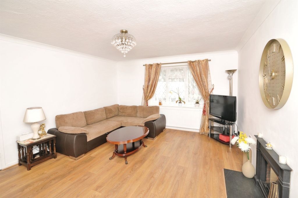 Property photo 2 of 23