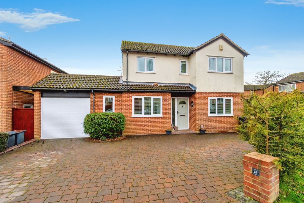 Property photo 1 of 18