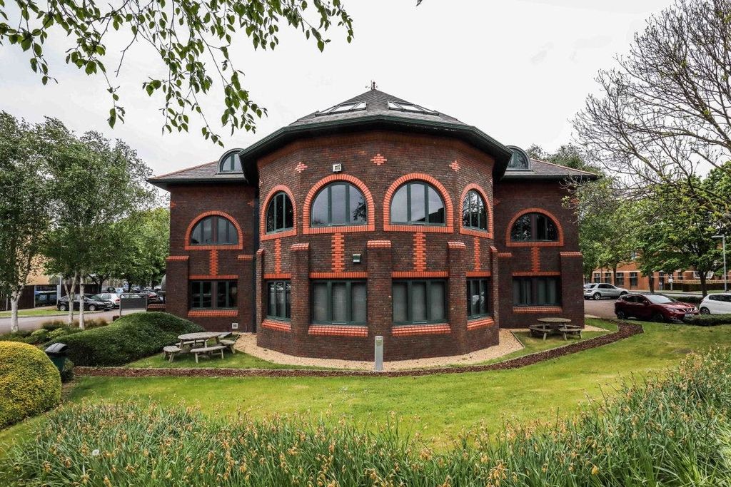 Property photo 1 of 10 Image 1