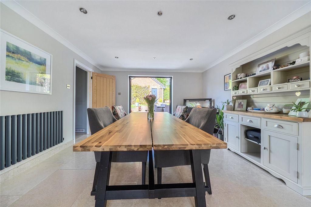 Property photo 2 of 16 Dining Area