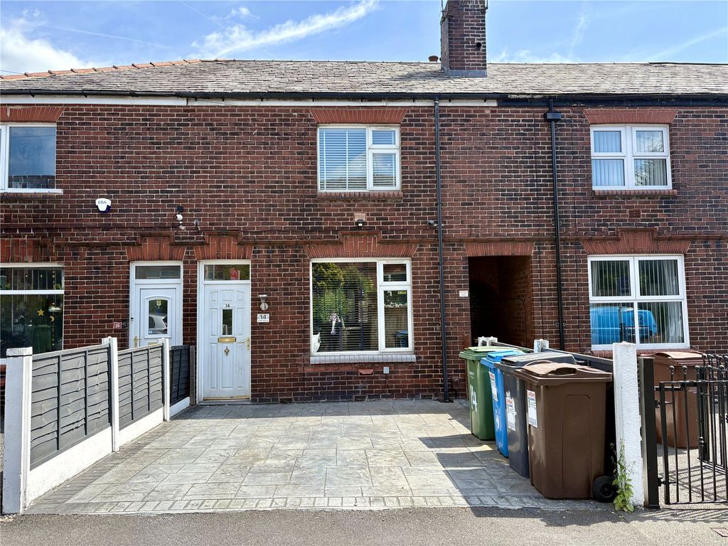 Property photo 1 of 15 Front External
