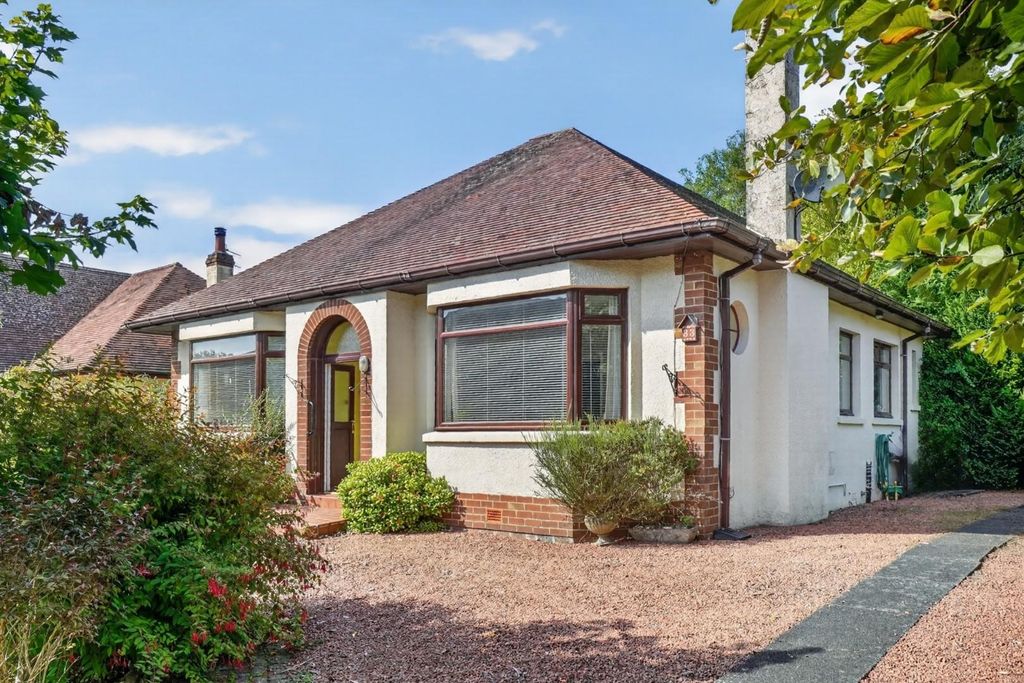 Property photo 3 of 27 3_33 Waterside Street, Largs_ (2).Jpg