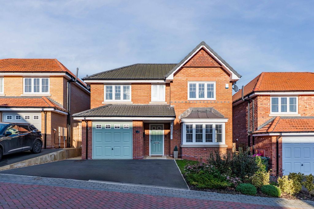 Property photo 1 of 35