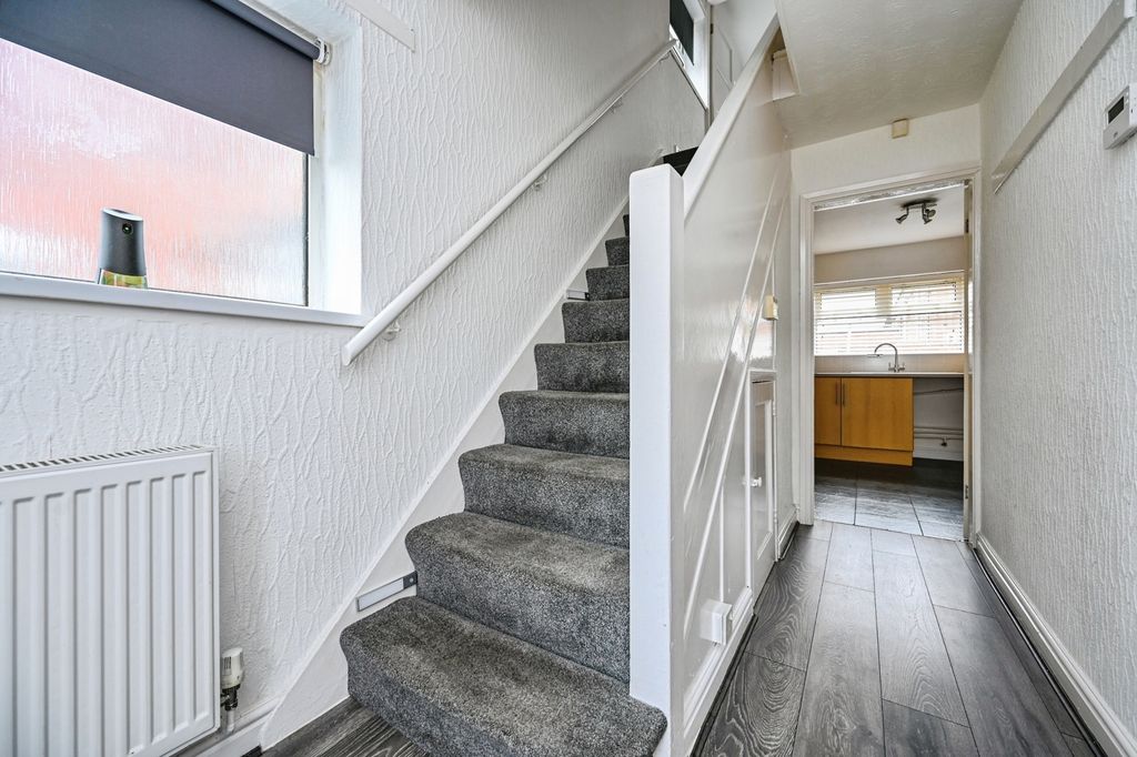 Property photo 2 of 15 Pbox-Img.Jpg
