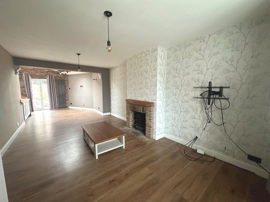 Property photo 3 of 35