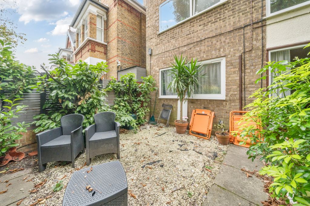 Property photo 3 of 15 Picture No. 05