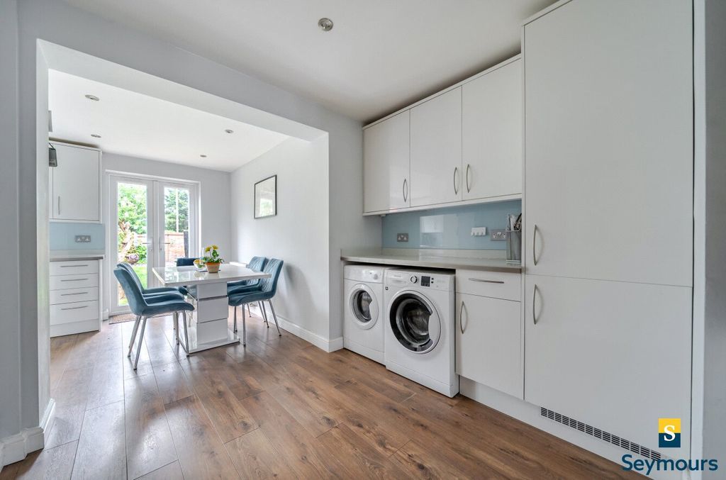 Additional image 19 of 3 bed semi-detached house for saleGuildford, Surrey GU1