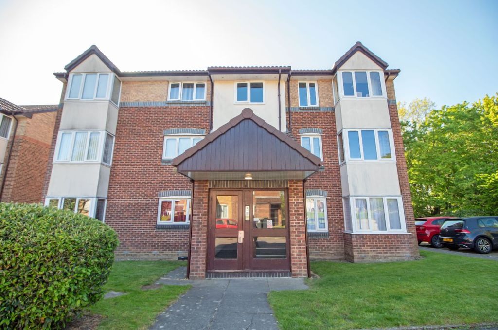 Property photo 1 of 11