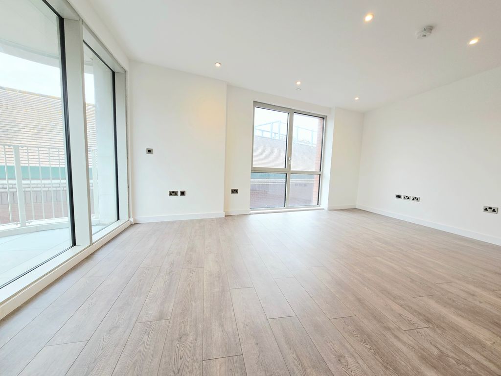 Property photo 3 of 4