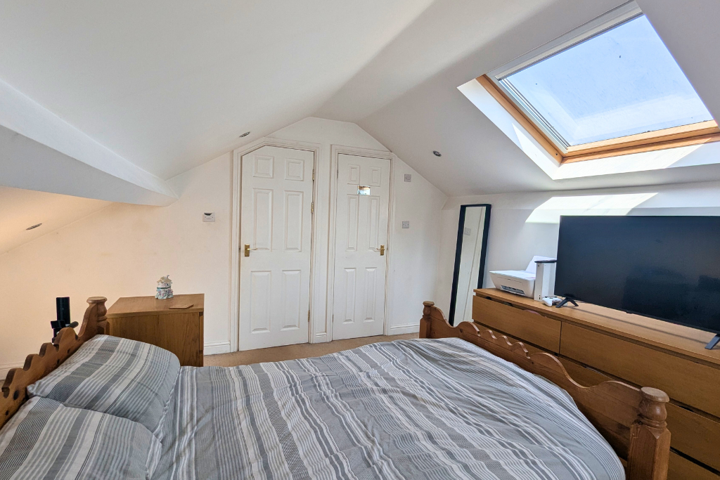 Property photo 3 of 21