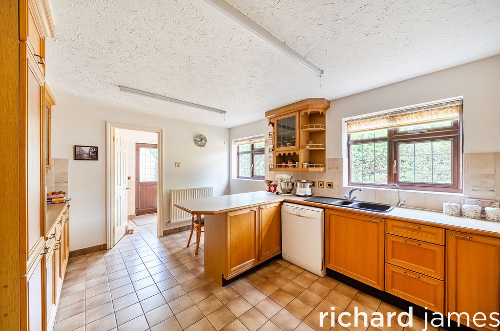 Property photo 3 of 25 0c14895Aca0A4Ac8875Ec119E66Ae24B