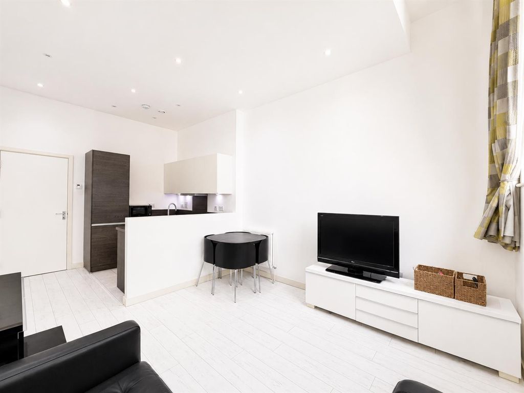 Property photo 3 of 11 Reception Room