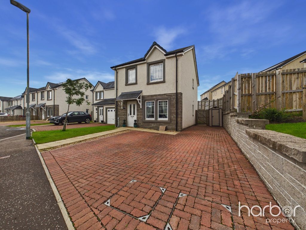 Property photo 1 of 15 5180680