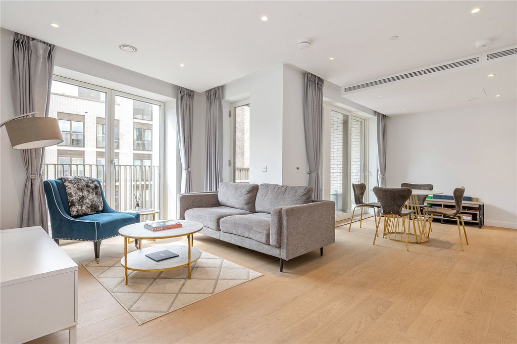 Property photo 1 of 19 Open Plan Living