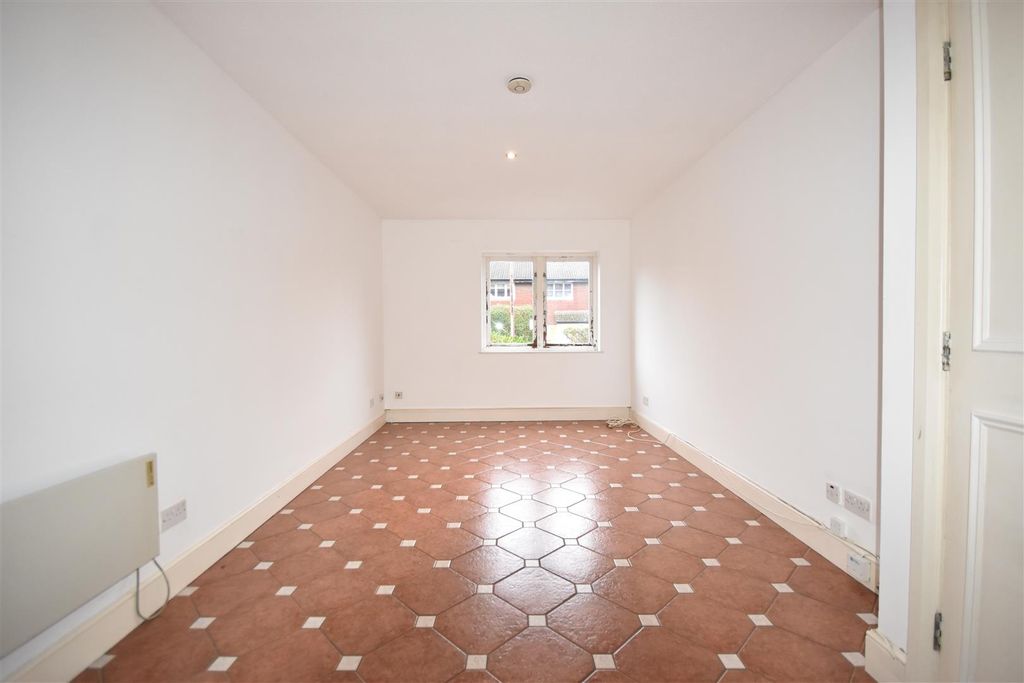 Property photo 2 of 9 Dsc_0404.Jpg