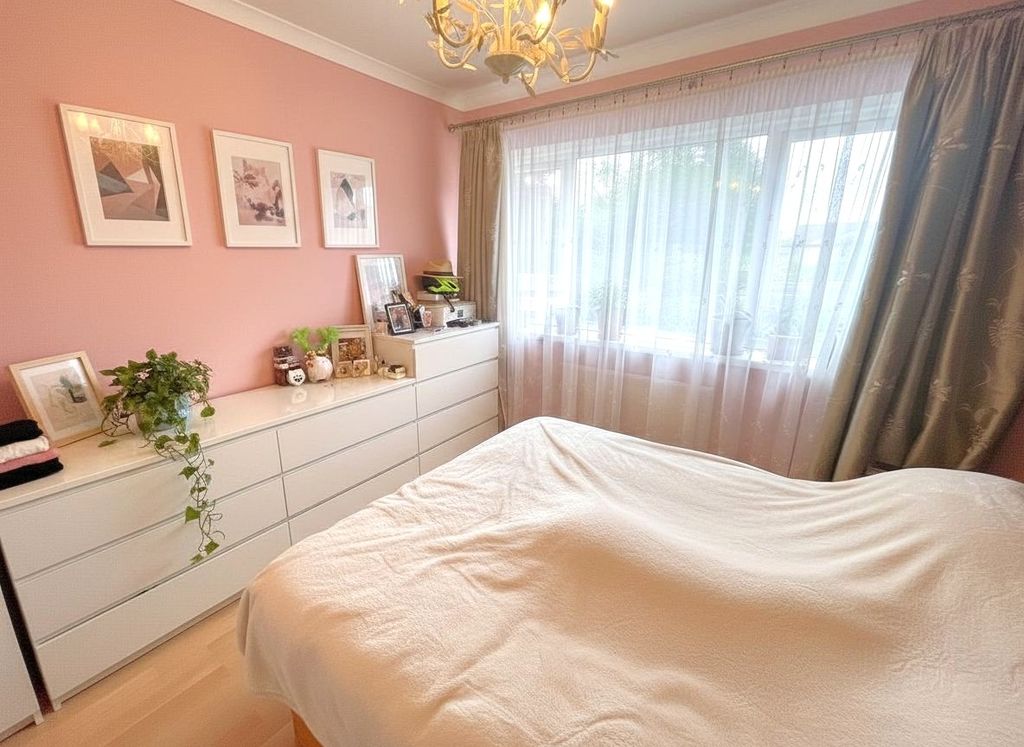 Property photo 3 of 15 871E0d0A-c4Bc-4058-Bc8E-4601914ce31F