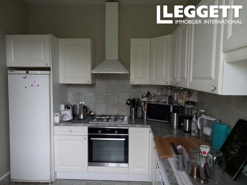 Property photo 3 of 10